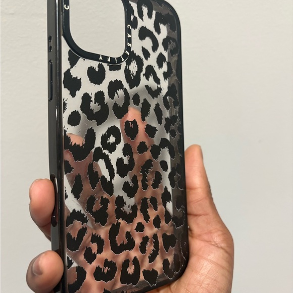 Casetify Black & Hot Pink Leopard Print iPhone 16 Plus Case - Picture 4 of 4